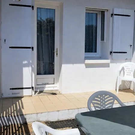 Petit Duplex Centre-ville, Pres Plage, Terrasse, Parking, Animaux Acceptes - Fr-1-22-244 * Ла-Транш-сюр-Мер