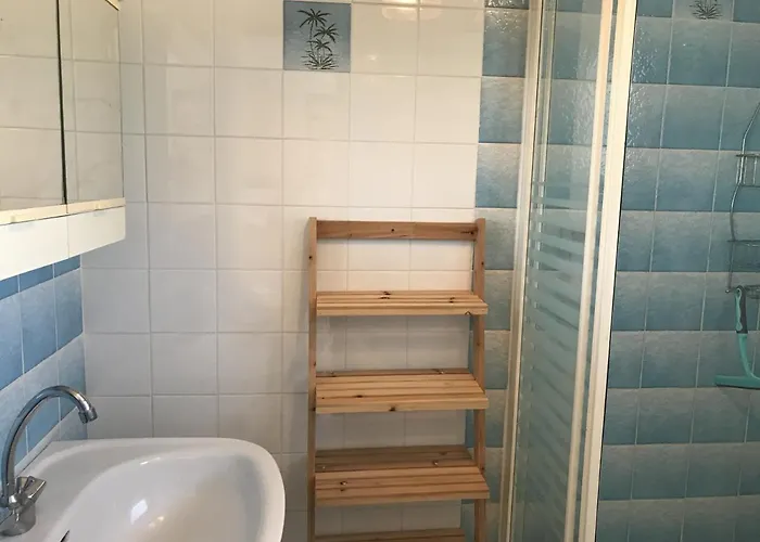 Petit Duplex Centre-ville, Près Plage, Terrasse, Parking, Animaux Acceptés - Fr-1-22-244 * La Tranche-sur-Mer